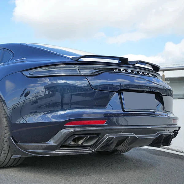2020+ Porsche Cayenne Coupe Turbo Dry Carbon Fiber Rear Diffuser