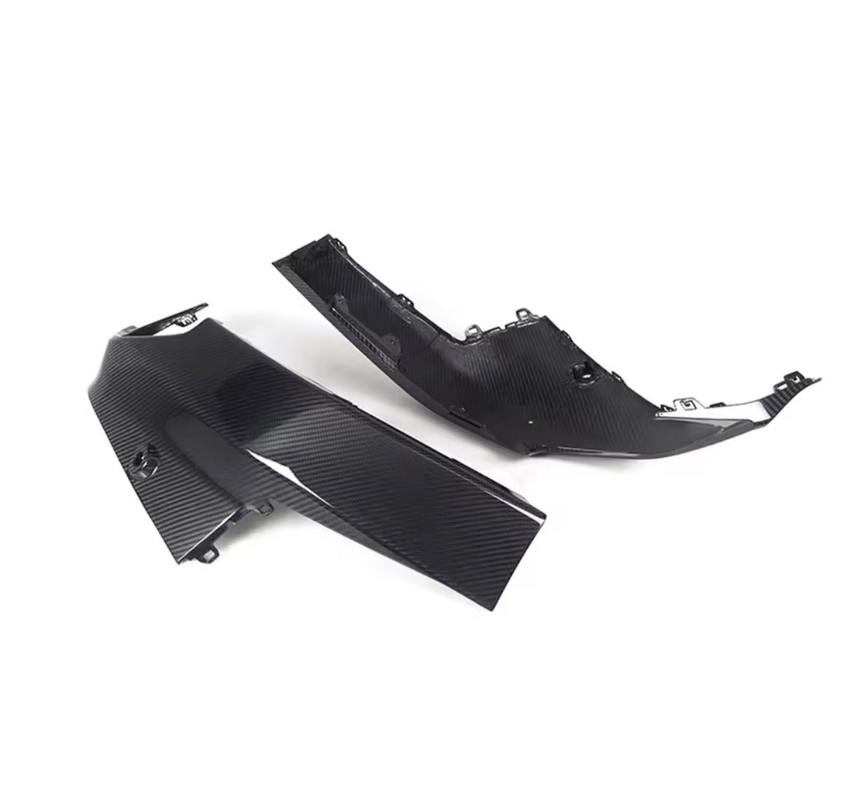 2022+ BMW G42 240i Dry Carbon Fiber Side Diffuser