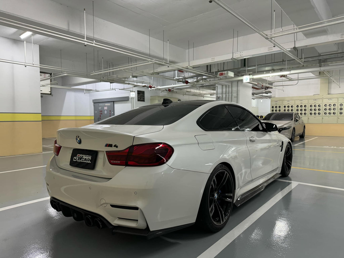 2015-2020 F82 M4 PSM STYLE CARBON FIBER SIDE SKIRTS