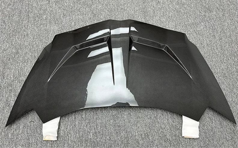 2011+ Lamborghini Aventador LP700 1016 Style Dry Carbon Fiber Hood