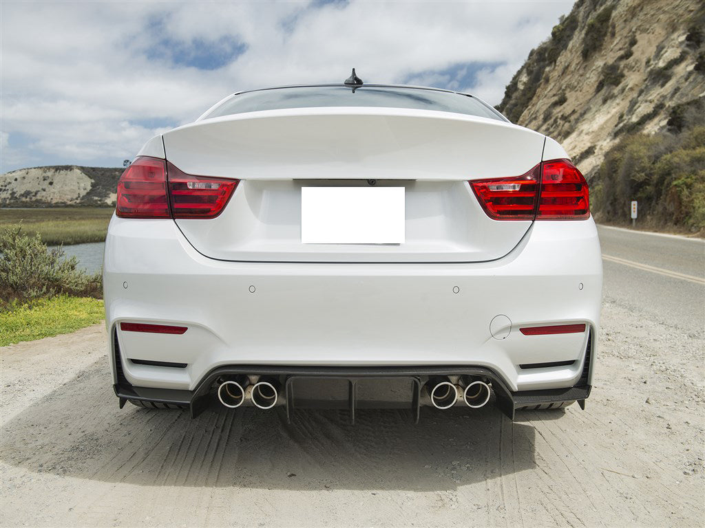 2015-2020 BMW F80 M3 / F82 M4 V-TYPE CARBON FIBER DIFFUSER