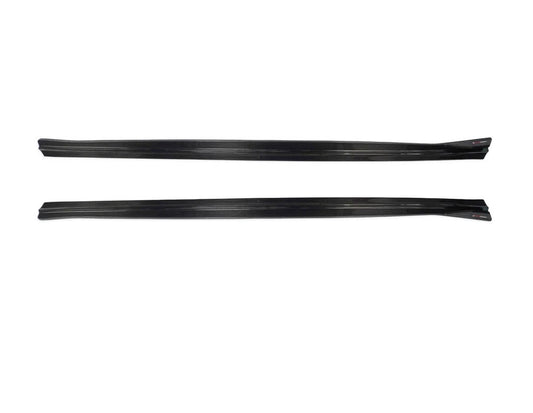 2023+ BMW G87 M2 – LP Style Carbon Fiber Side Skirts