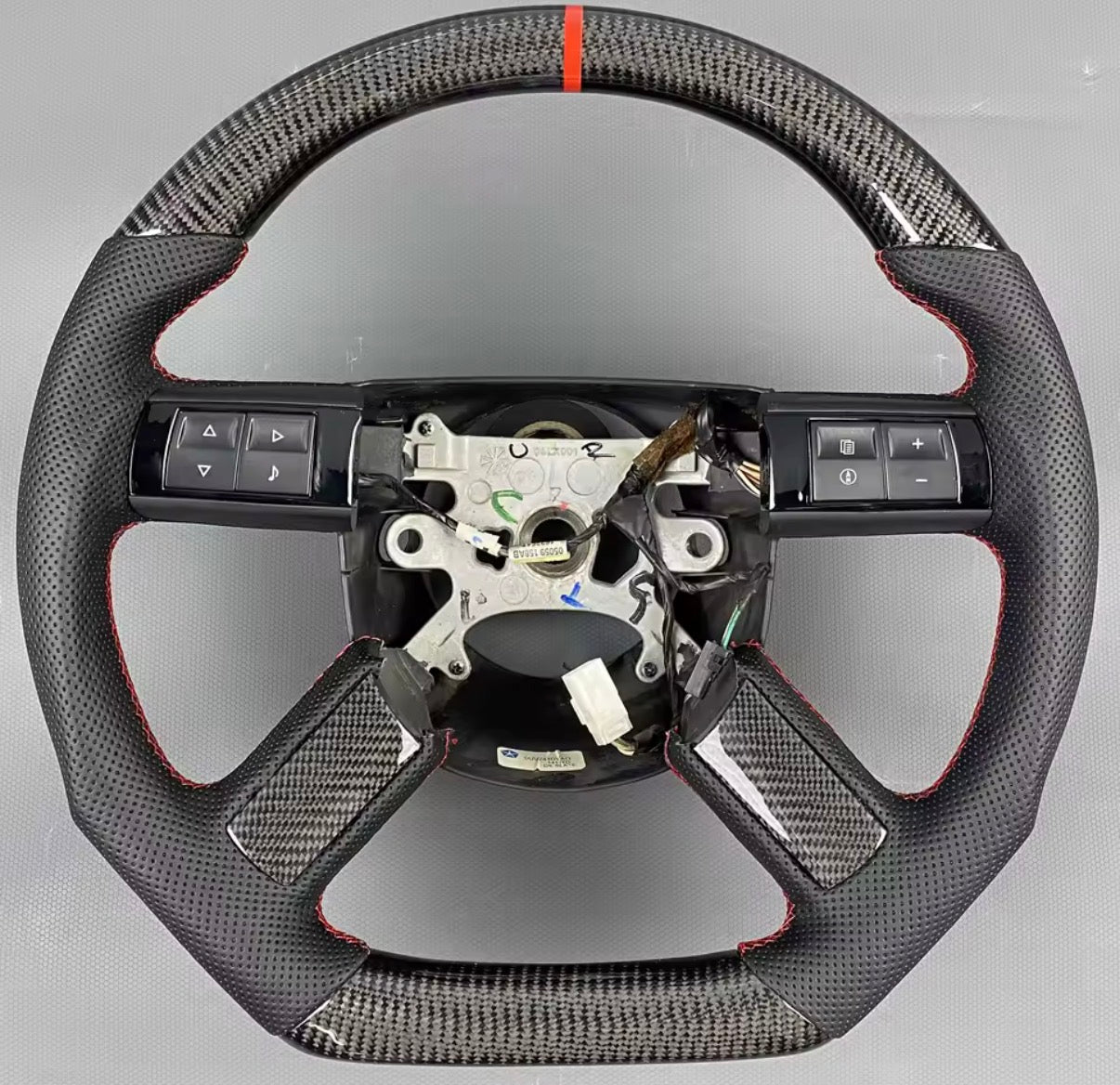 2005–2010 Dodge Charger / Dodge Magnum / Chrysler 300 – Custom Steering Wheel