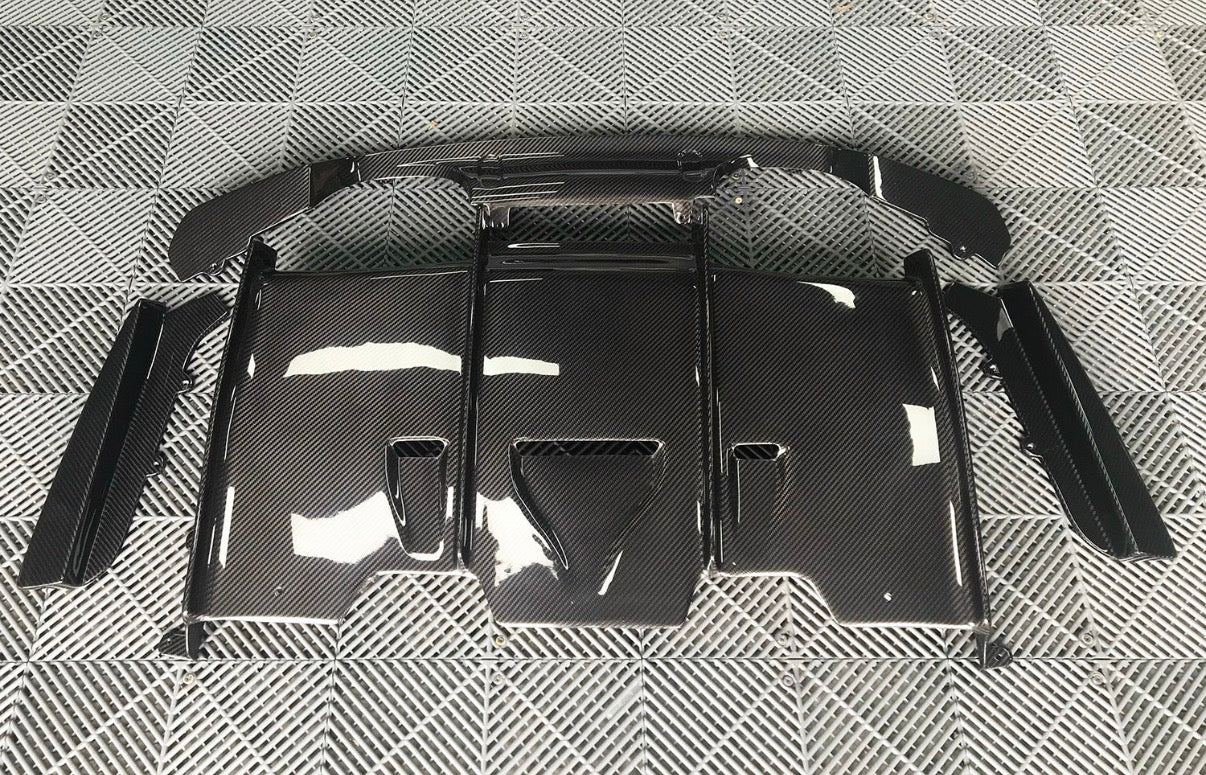 BMW F80/F82/F83 PSM Style Dry Carbon Fiber Rear Diffuser
