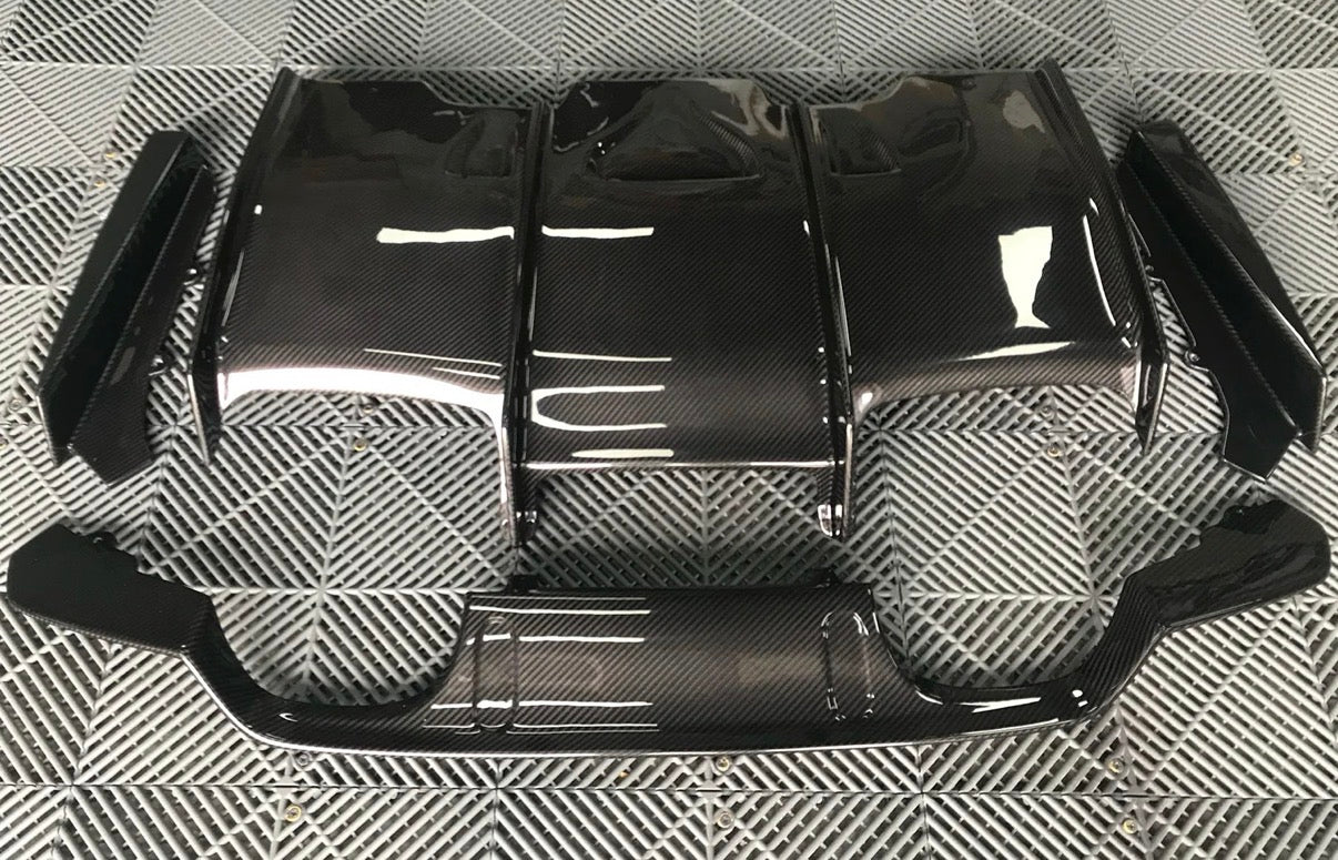 BMW F80/F82/F83 PSM Style Dry Carbon Fiber Rear Diffuser
