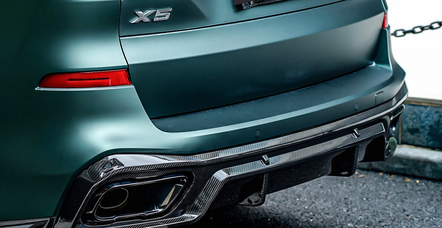 2024+ BMW X5 G05 LCI Dry Carbon Fiber Rear Diffuser