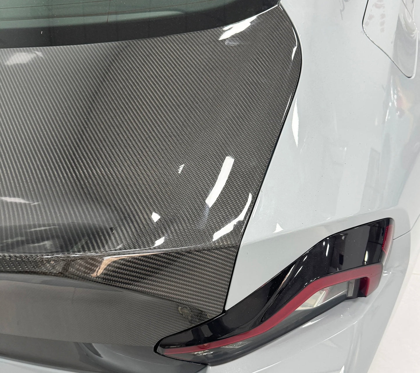 2023+ BMW G87 M2 / G42 M240i Dry Carbon Fiber CS Style Trunk