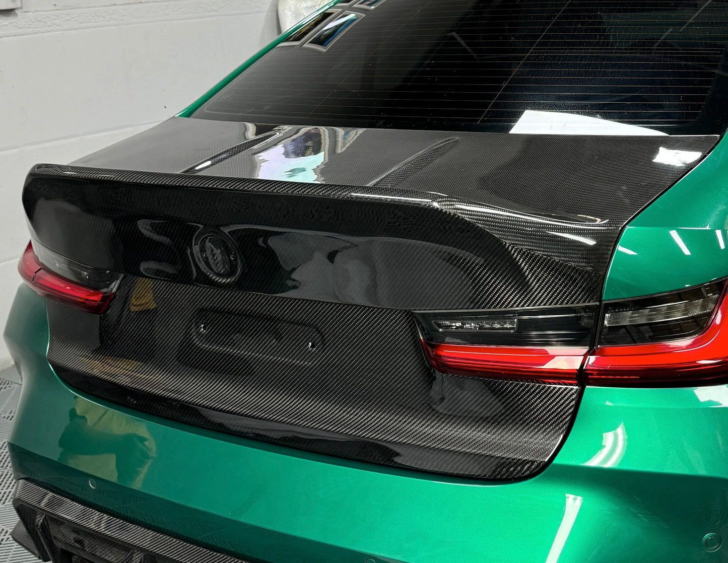 2021+ BMW G80 / G20 Dry Carbon Fiber CSL Style Trunk