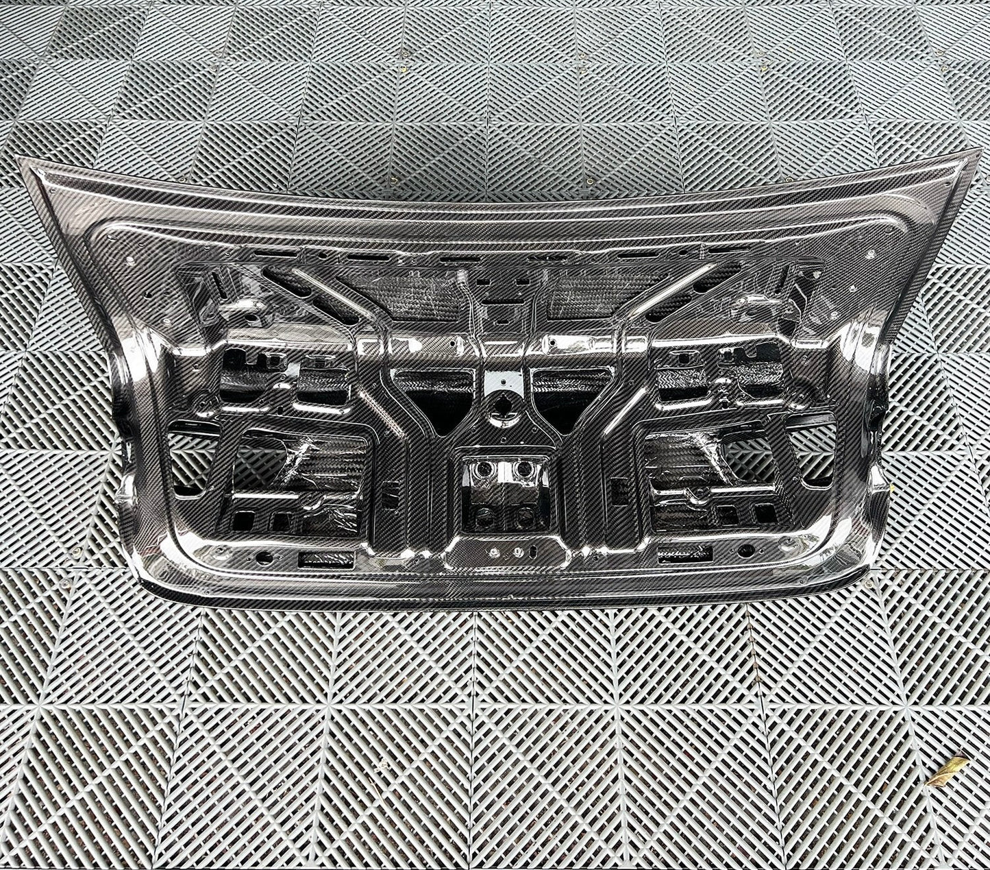 2021+ BMW G80 / G20 Gloss Dry Carbon OEM Style Trunk