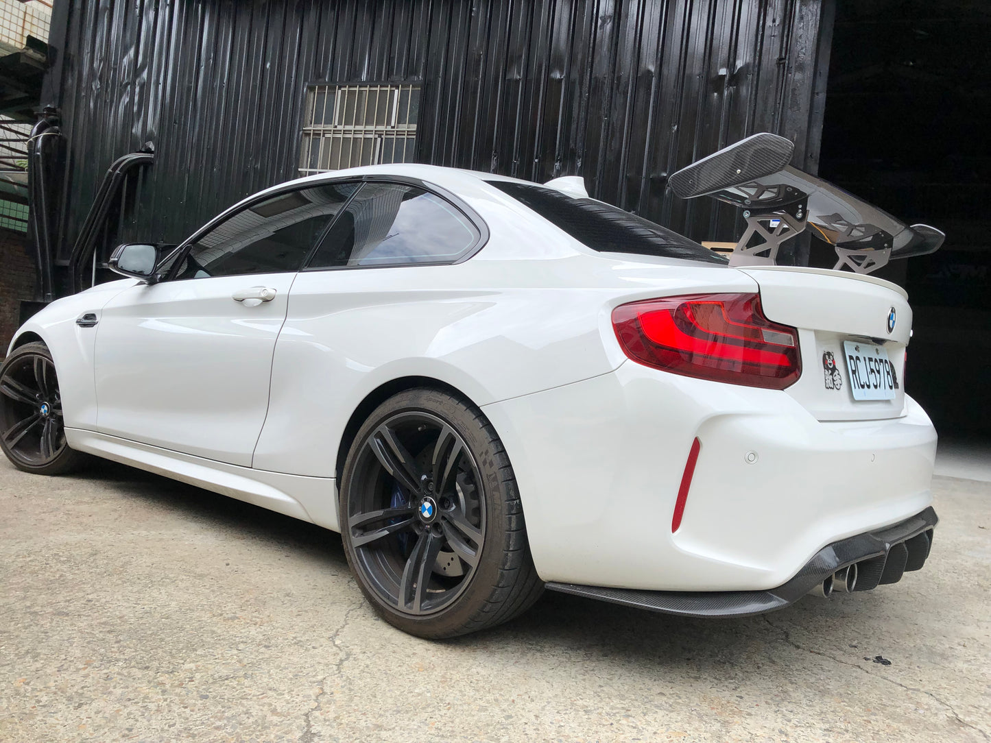 2015-2020 BMW F82 M4 GTS STYLE CARBON FIBER  SPOILER