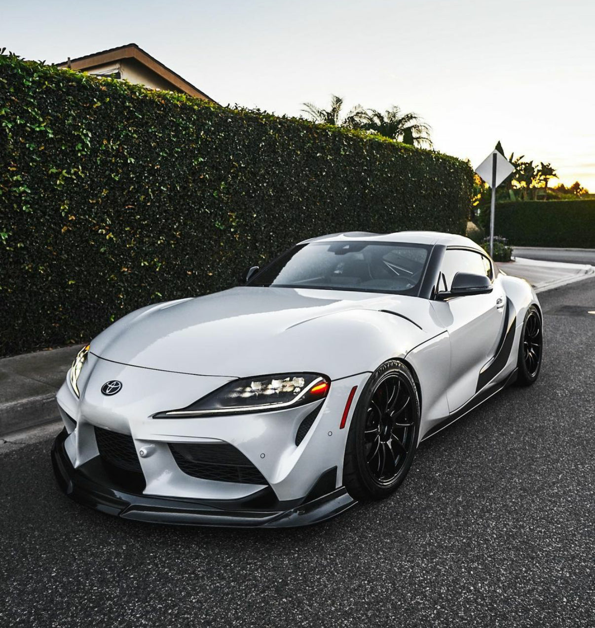 2020+ Toyota Supra A90/91 H Style Carbon Fiber Front Lip