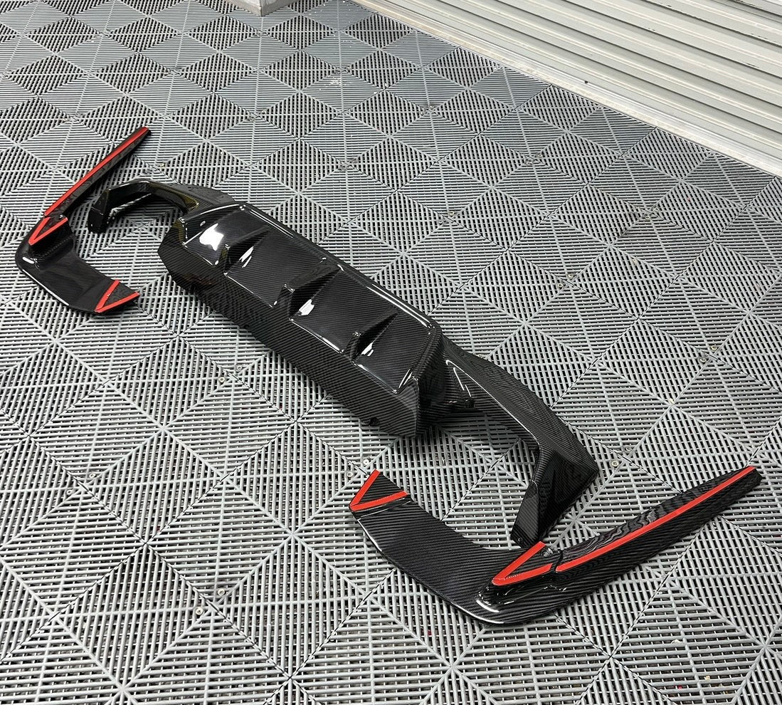 2018–2023 BMW F90 M5 Dry Carbon Fiber 3D Style Diffuser
