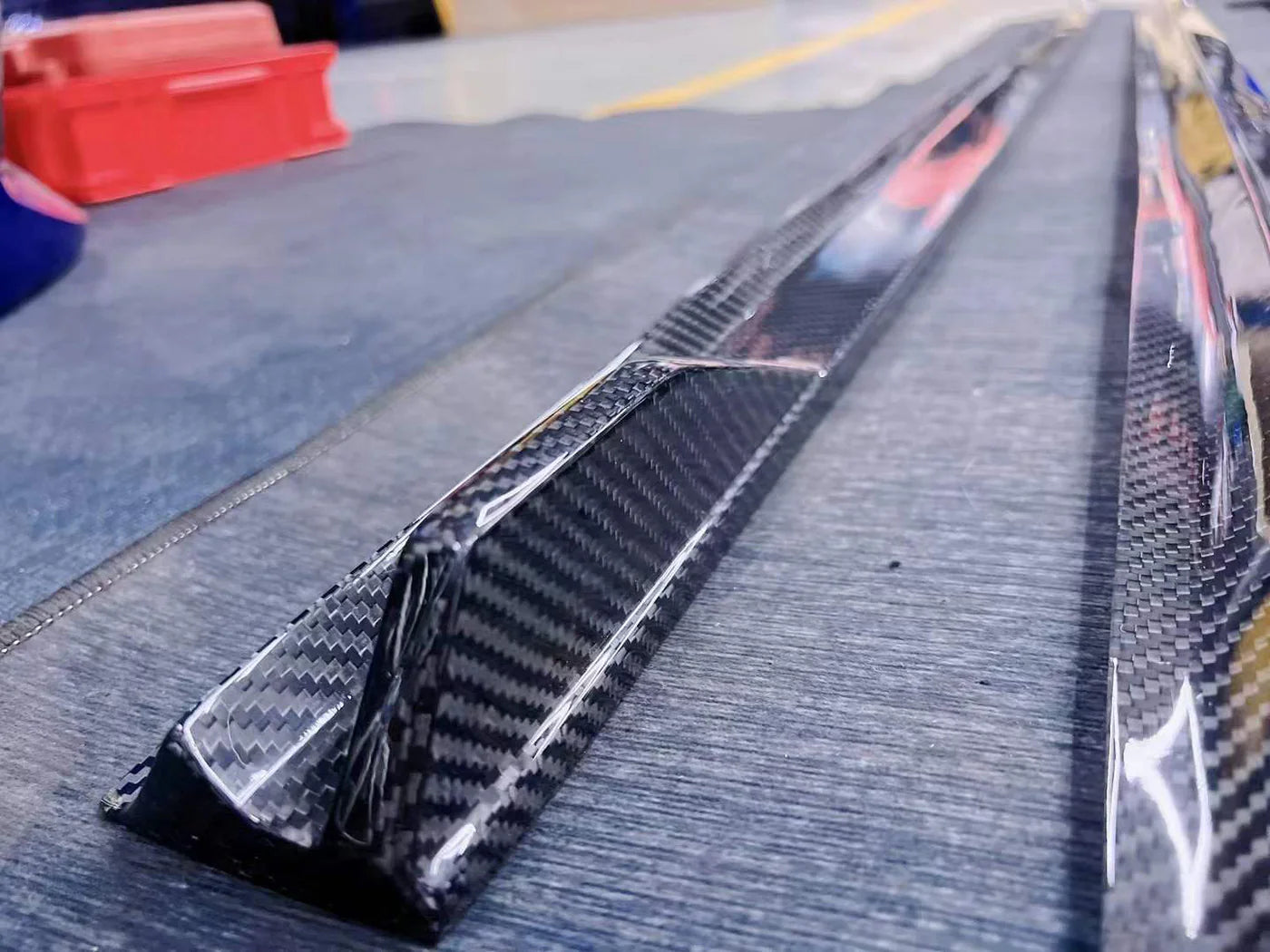 Mercedes Benz AMG C63 Dry Carbon Fiber Side Skirts