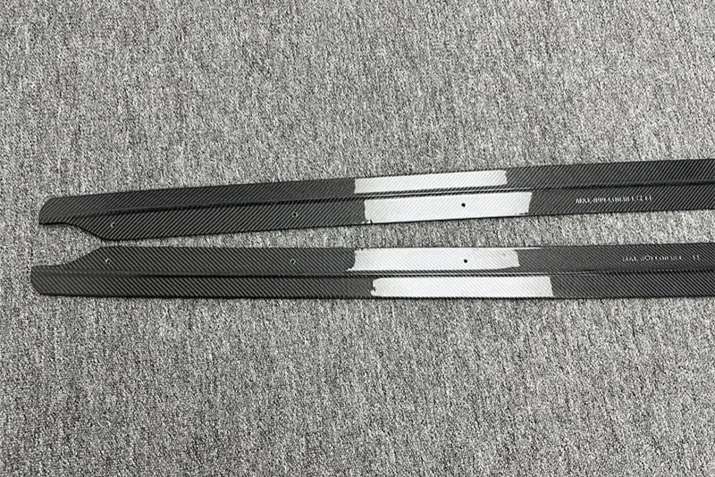 2016-2023 Audi R8 V Style Carbon Fiber Side Skirts