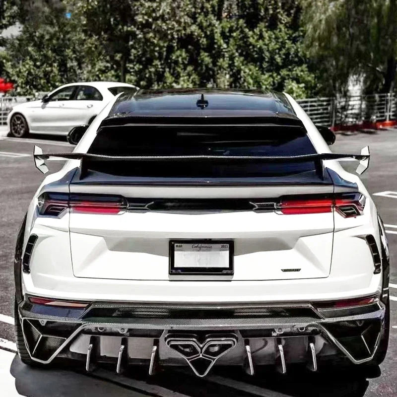 2018+ Lamborghini URUS GT Style Cry Carbon Fiber Spoiler