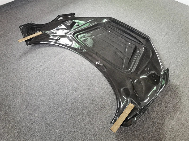 2016-2023 Audi R8 1016 Style PrePreg Dry Carbon Fiber Hood