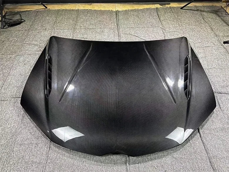 2018+ Lamborghini URUS Performante Style Dry Carbon Fiber Hood