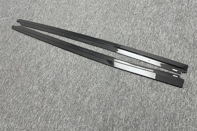 2016-2023 Audi R8 V Style Carbon Fiber Side Skirts